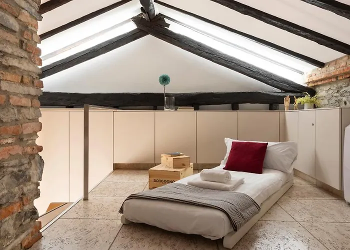 Easylife - Como - Diaz 11 - Lago di Como