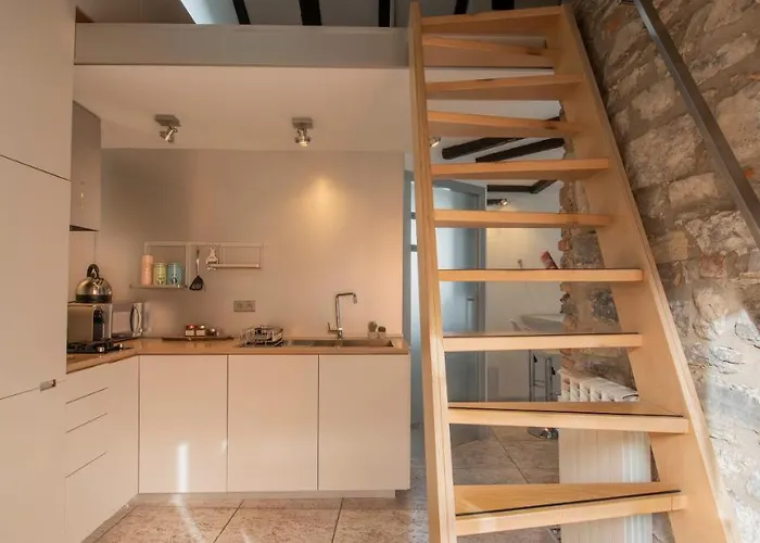 Easylife - Como - Diaz 11 - Lago di Como